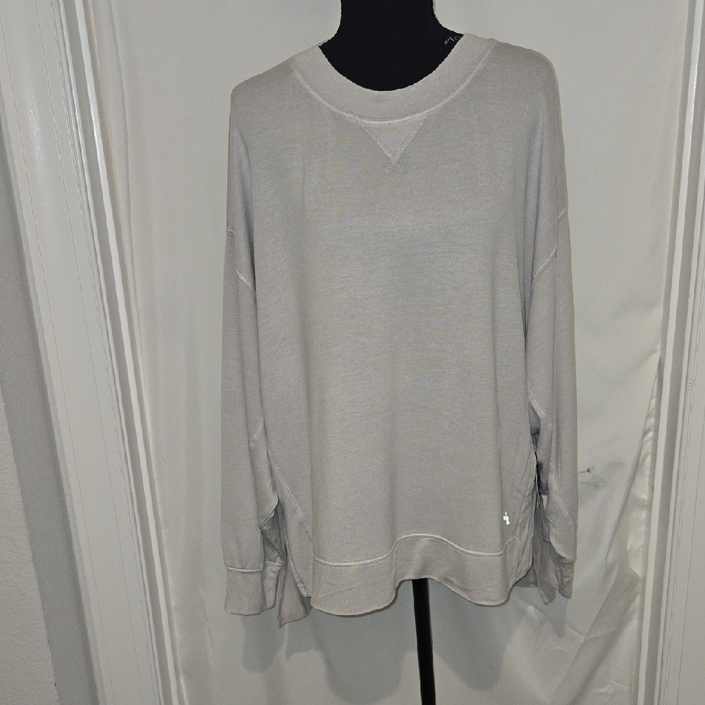 JoyLab Light Gray Crewneck Pullover